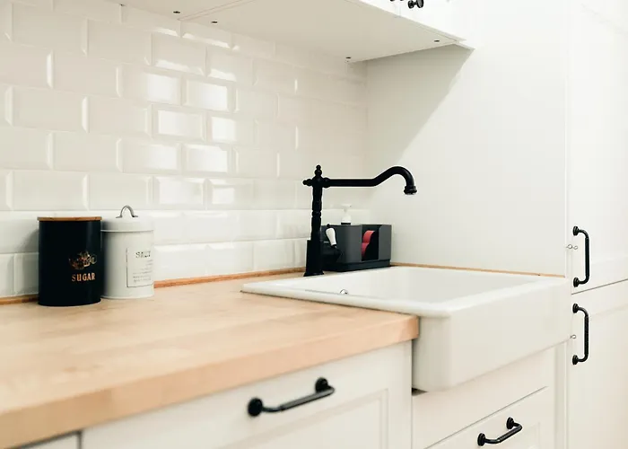 Apartman Casa Nicola - Modern 2br In Trastevere, *